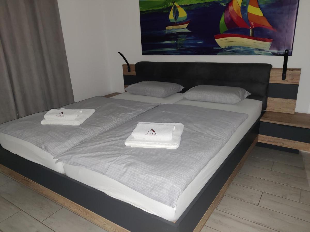Apartments Villa A - Heating Pool Trogir Extérieur photo