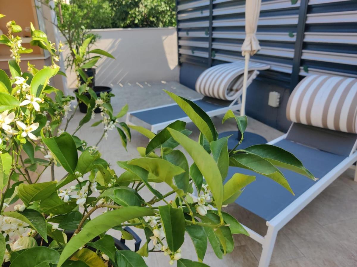 Apartments Villa A - Heating Pool Trogir Extérieur photo